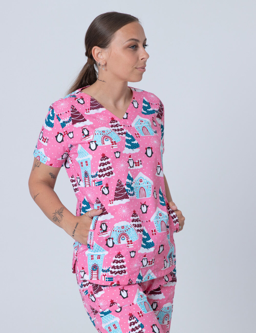 Enchanted Penguins Women's Luxe Scrub Top - M - 0