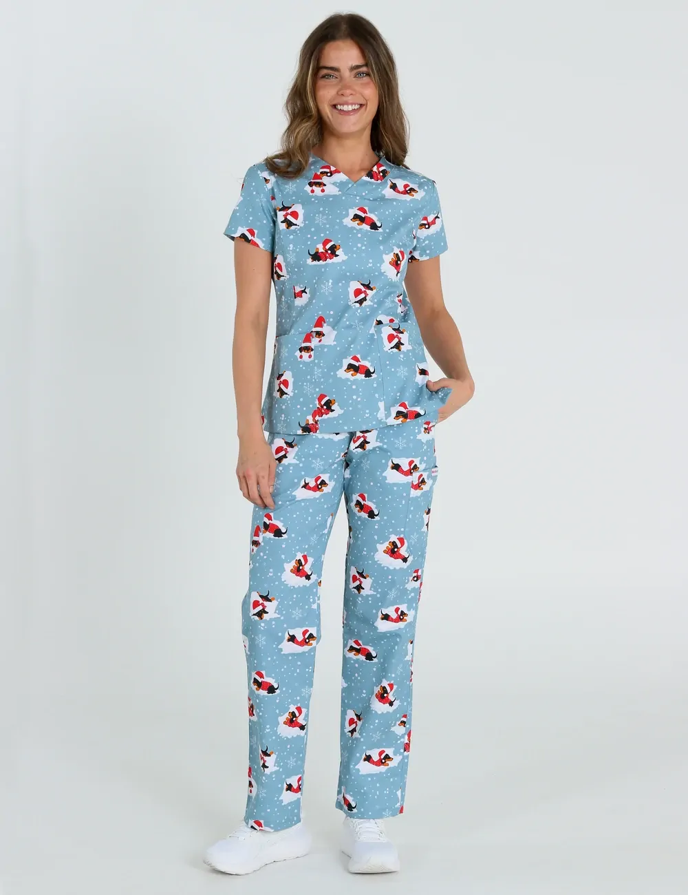 Dachshund Doggy Christmas Snuggles Women's Cargo Scrub Pants