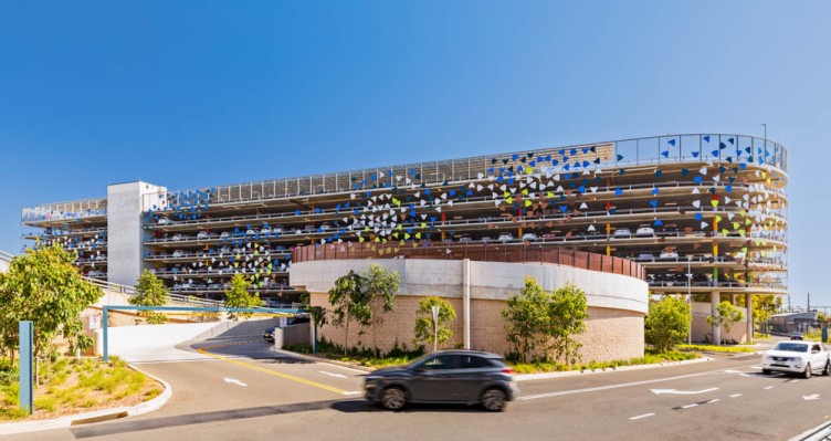 Sydney's Healthcare Revolution: Why Doctors, Nurses Are Embracing Mediscrubs for Their Uniform Needs